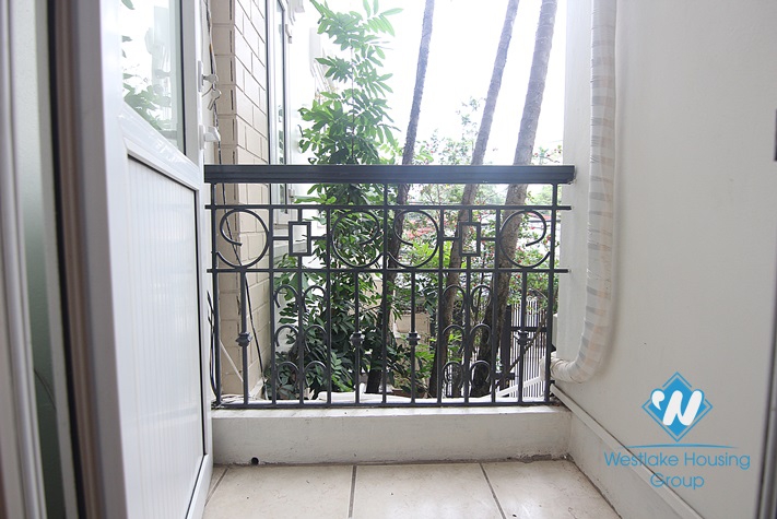 Three bedrooms house for rent on Au Co street, Tay Ho district, Ha Noi
